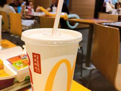 -麦当劳(世界城广场店)