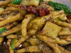 干锅姜辣凤爪-江城燕子大排档(江汉路步行街店)