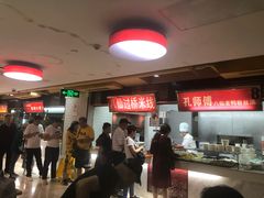 等位区-孔师傅八仙老鸭粉丝汤(上海市第一食品商店南东店)