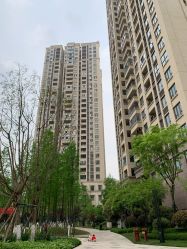 -多多淘儿童体验中心(重庆来福士店)