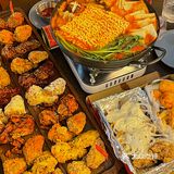 郑州人民路上这个黏不唧唧的奶酪炸鸡吼吼吃哇～ 