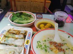 -赵财财·肠粉·煲仔饭(华润万象城店)