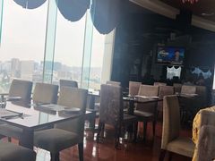 -荣誉国际酒店-云顶旋转餐厅
