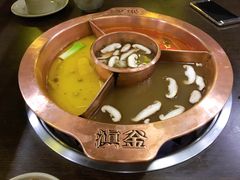 -滇釜火锅·能喝汤的火锅(车公庄店)
