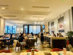 -港丽餐厅(高德置地店)