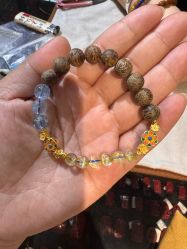 -灵彩珠宝(朗香街店)