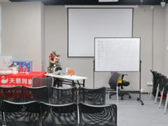 -天鹅到家·保姆月嫂育儿嫂(龙华店)