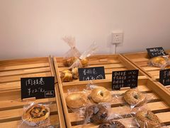 -yeast面包店