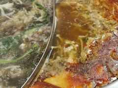 -荣吉招牌自助骨头锅(顾乡店)