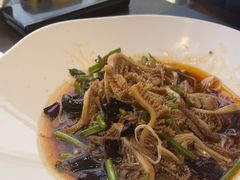 -湖畔鲁菜·二十年老字号餐厅(大明湖店)