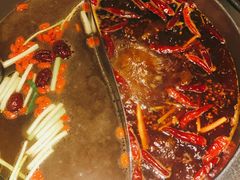 鸳鸯老火锅-山城辣妹子(定福庄店)