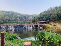 -梅岭月亮湾山体公园
