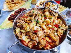 牛蛙爱上虾-小民大排档(光谷店)