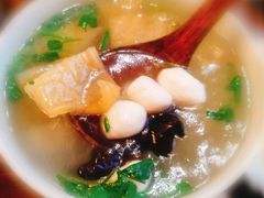 香菜鱼圆汤-双塔老饭店