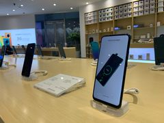 -华为授权体验店(中山公园来福士)