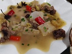 雪魔芋烧鸭-明升萝卜汤