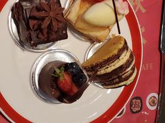 -咖啡苑自助餐厅·中国大饭店