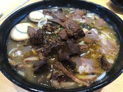 -花溪巷牛肉粉(泉城路店)