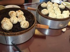 猪肉灌汤包-草包包子铺1937(普利街店)