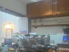 -Line 咖啡(石厦花园店)