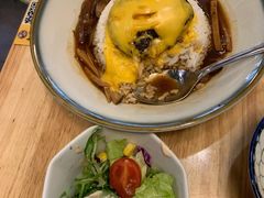 咖喱牛肉汉堡饭-红小满休闲餐厅(十全街店)