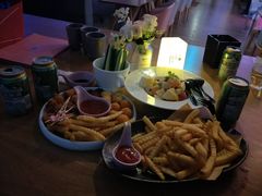 -樱花里音乐餐吧·牛扒椰子鸡(东圃店)
