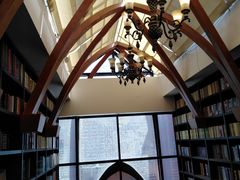 -钟书阁(松江泰晤士小镇店)