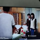 讲的是一对情侣，男的空难去世了，女孩很想念他