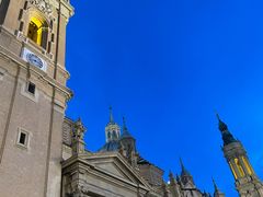 -皮拉尔圣母圣殿主教座堂