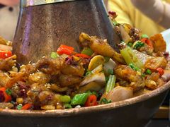 -川流不息·地道川菜·小龙虾(松东路店)