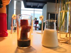 黑砖拿铁-dotcom coffee古点咖啡(致真大厦店)