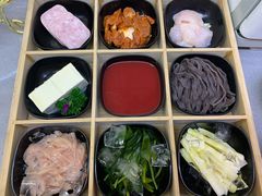 捞派人气九宫格-海底捞火锅(高新万达店)