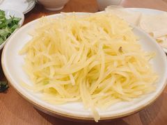 炒土豆丝-老昌春饼(中央大街店)
