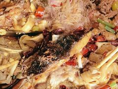 -鸣记脆皮烤鱼·海鲜烤鱼(三八广场店)