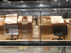 面包甜点陈列柜-酵種麦田(山师店)