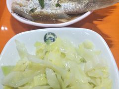 清蒸武昌鱼-梅园食堂