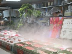 -四囍码头海鲜烧烤自助火锅(外滩南京东路悦荟广场店)
