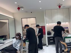-IUME HAIR SALON