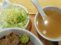 -熊吞·大碗丼烧肉饭(济宁万达广场店)
