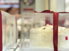 -红宝石·鲜奶小方·海派西点房(莘庄龙之梦店)