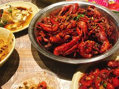 -巴厘龙虾·榜首油焖大虾(音乐学院·沿江酒馆店)