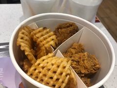 金拱门桶-麦当劳(季平店)