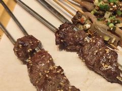 -街角等你.大连海鲜烧烤.经典铁板海鲜串(西安路店)