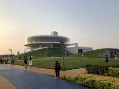 -郑东新区龙湖公共艺术中心