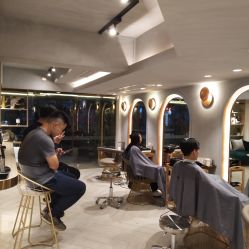 -苏豪路易士·嘉玛发廊