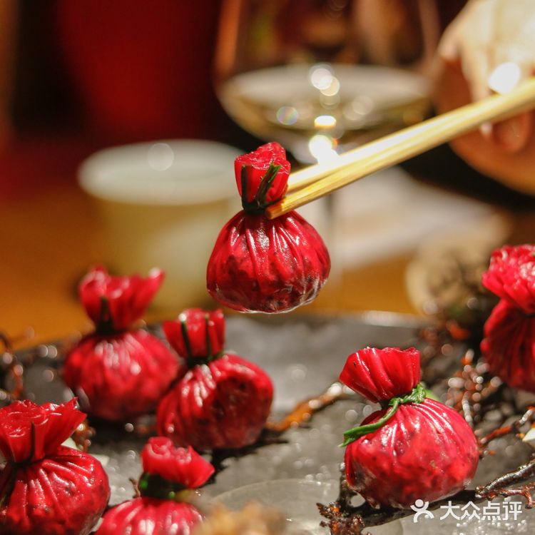 成都探店 | [糖果]法式装修风格黑珍珠川菜，约会首选地~