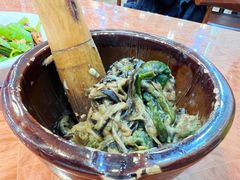 皮蛋辣椒拌茄子-红地道湘菜馆(娄葑店)