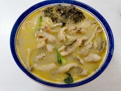 招牌大黄鱼汤面-明呈黄鱼面馆(斜土路店)