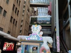 -m豆巧克力世界(上海世茂广场店)