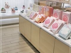 -好利来(新华百货店)